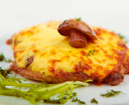 Мясо по-французски