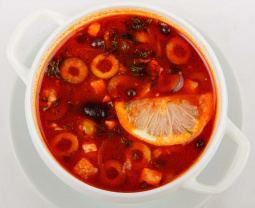 Солянка сборная мясная